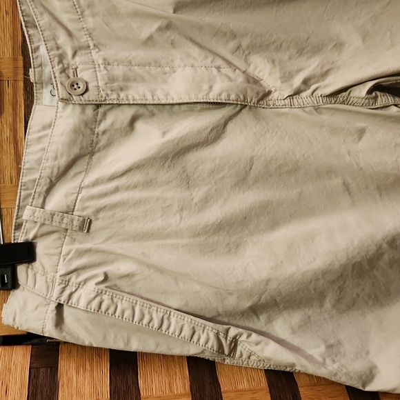 Calvin Klein tan shorts - Picture 5 of 7